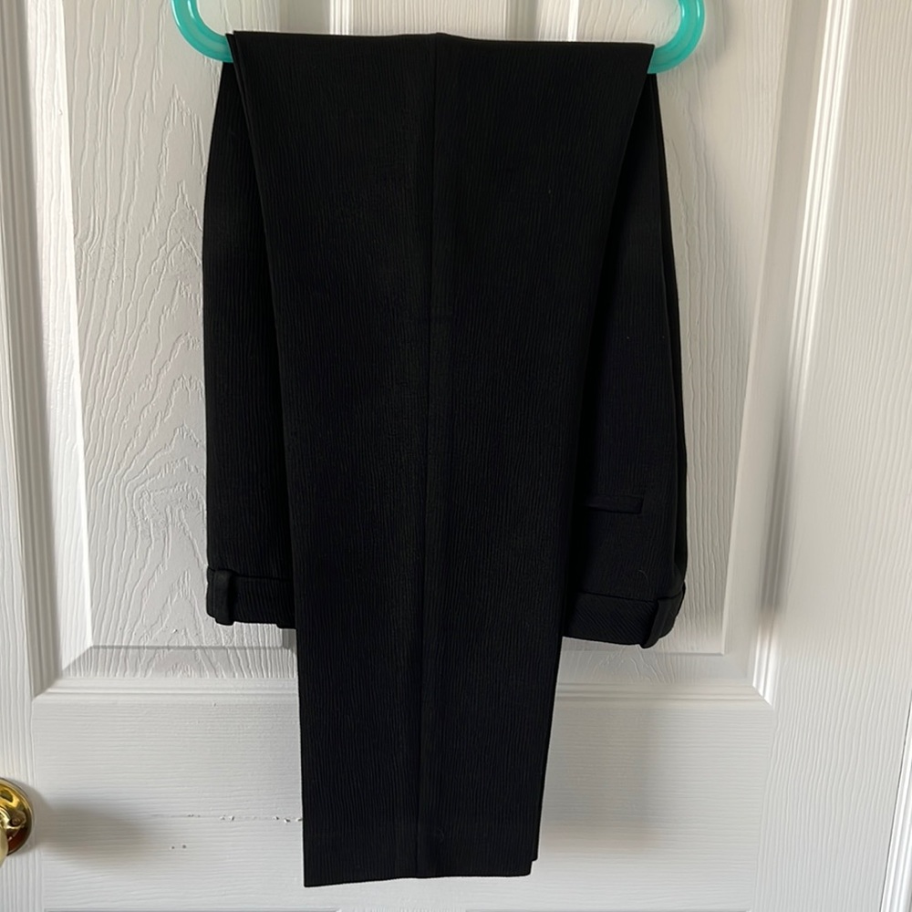 hugo boss white label trouser size US 6 worn couple of times marks in pics